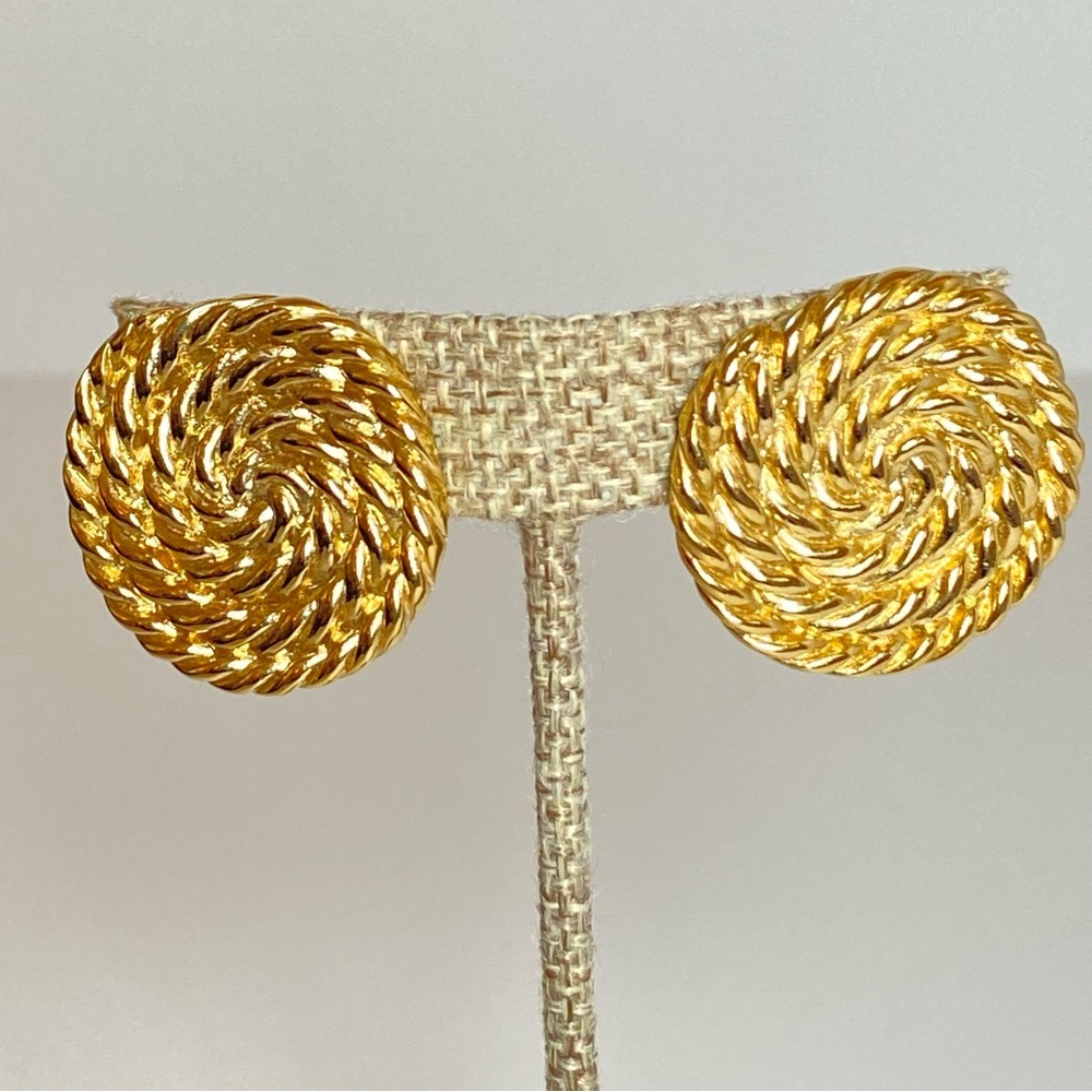 Vintage Large Gold Tone Clip On Earrings Richelieu Round Twist Rope Spiral Disk - Picture 1 of 8